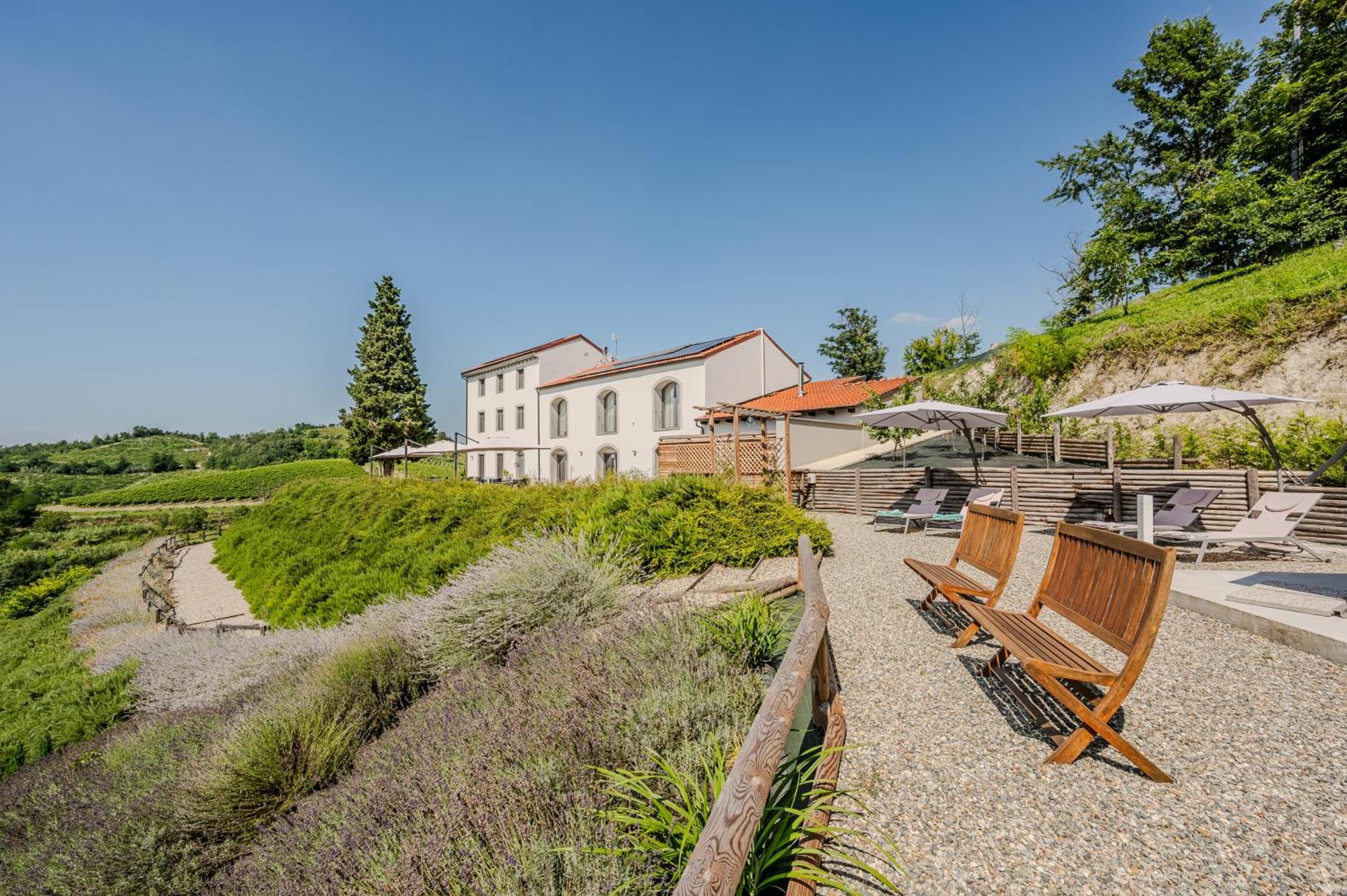 Villa Rocco Country House Ozzano Monferrato エクステリア 写真